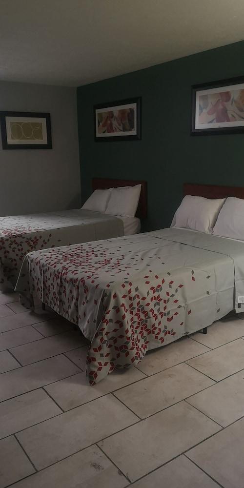 American Value Inn photo 9