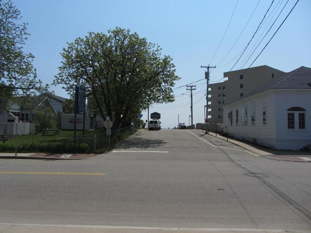 Green Dolphin Motel photo 78