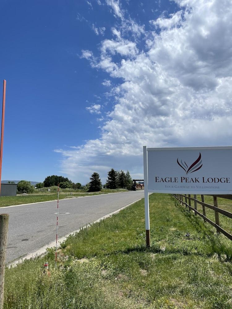 Eagle Peak Lodge & Cabins photo 16