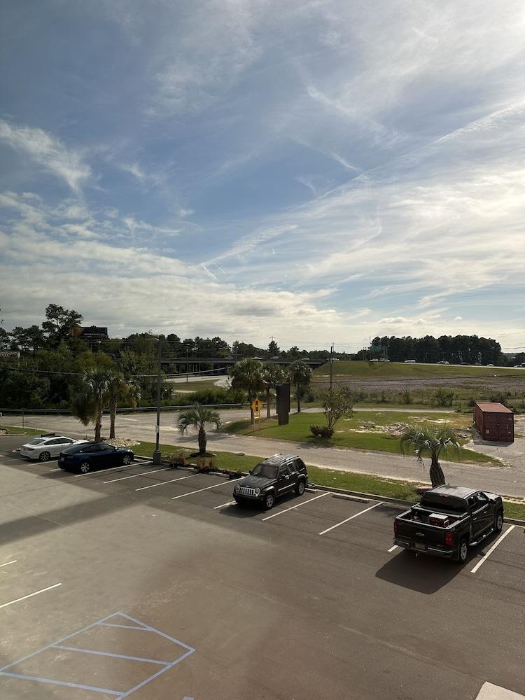 La Quinta Inn by Wyndham Columbia NE/Fort Jackson photo 2