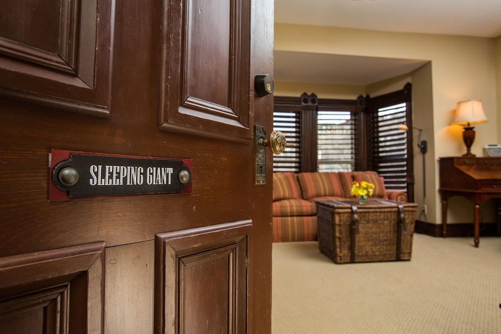 The Victorian Luxury B&B photo 22