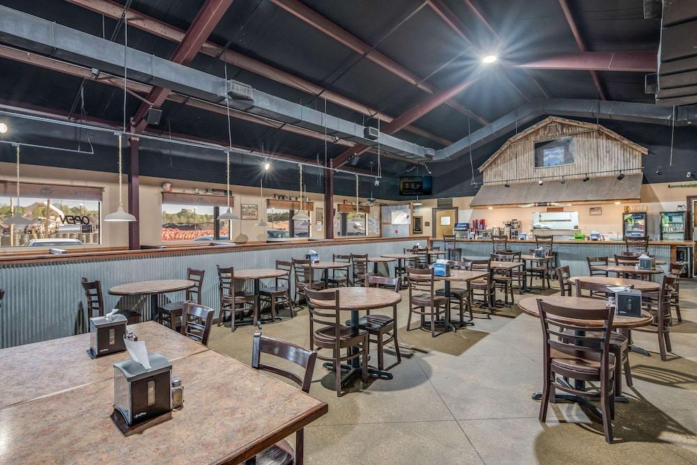 Rodeway Inn Gurdon I-30 photo 8