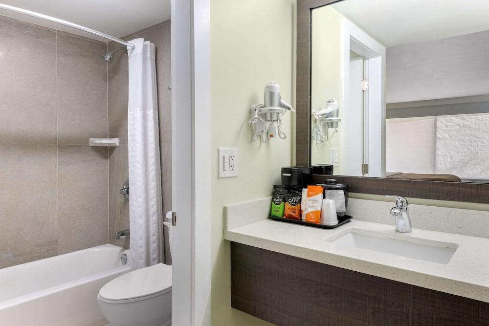 Quality Inn University North I-75 photo 22