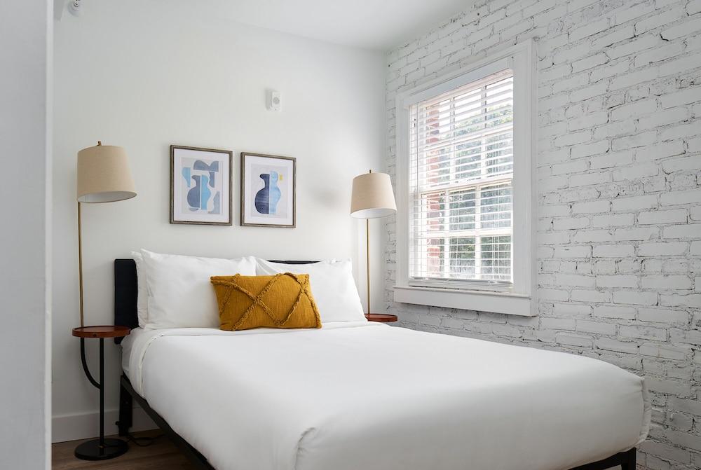 Kasa Studio Revival Atlanta photo 59