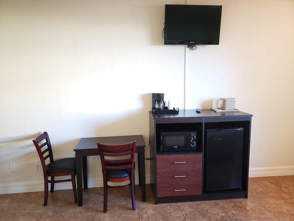 Oceanfront Inn and Suites photo 7