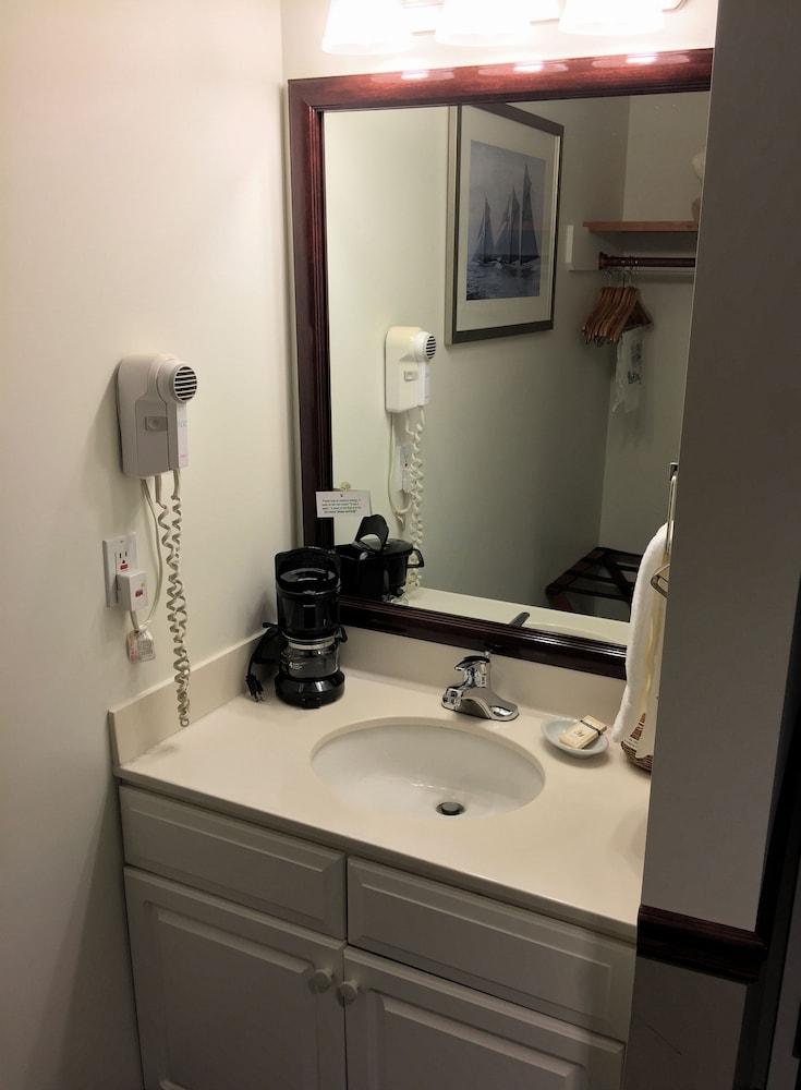 Camden Riverhouse Hotel photo 60