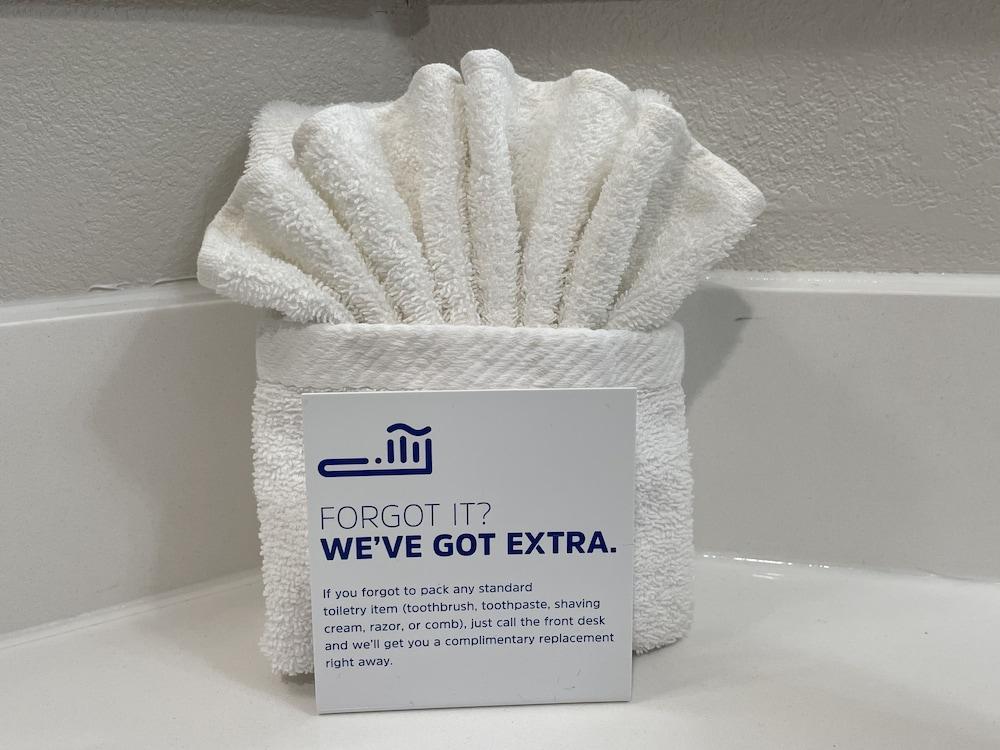 Holiday Inn Express Burlington by IHG photo 23