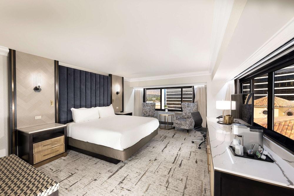 Peppermill Resort Spa Casino photo 16