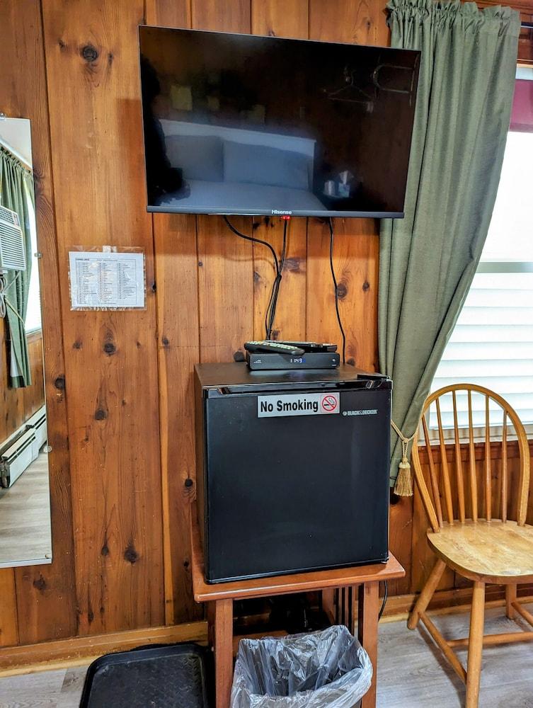 Riverside Motel photo 8