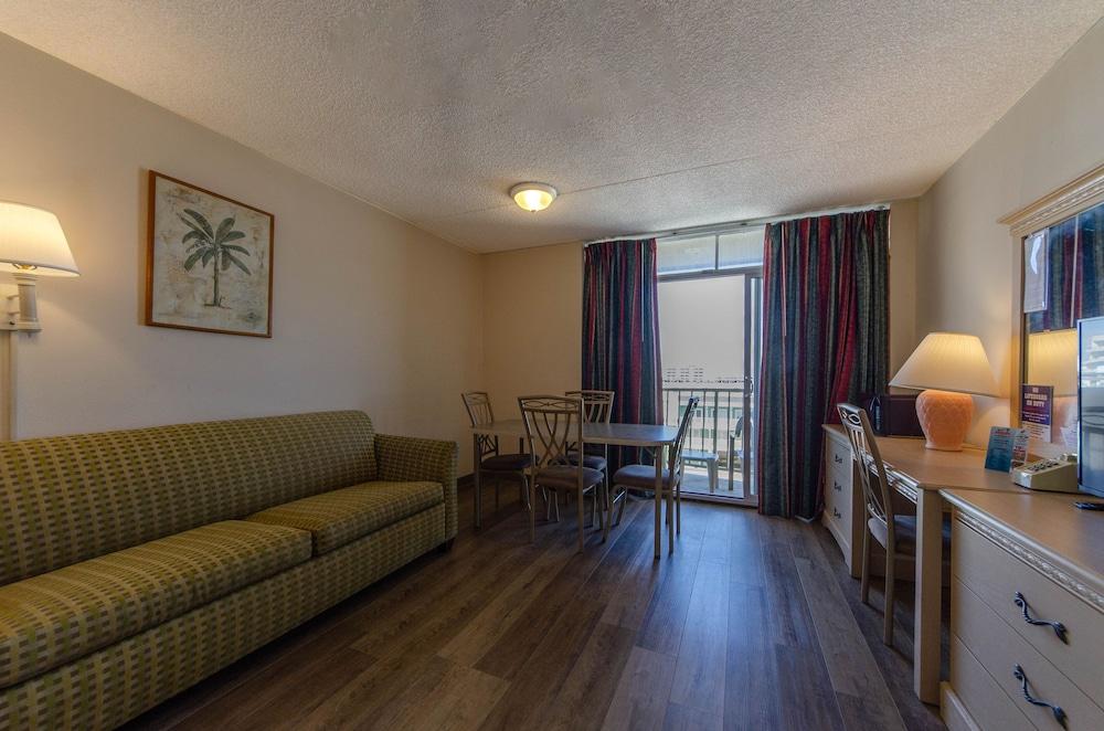 Royal Hawaiian Motel photo 23
