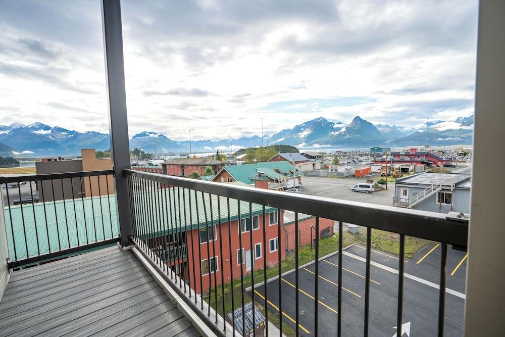 Chugach Naswik Suites photo 11