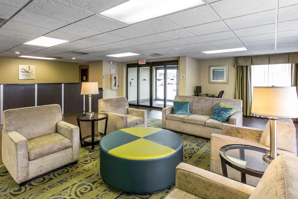 Quality Inn Fitzgerald photo 5