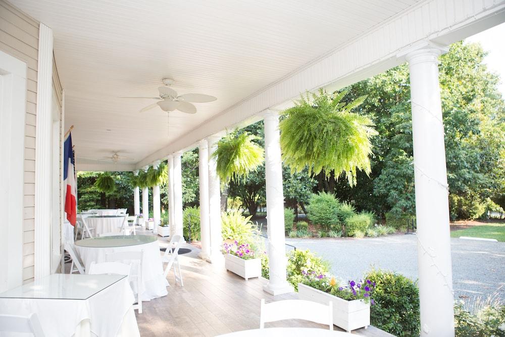 Burke Manor Inn & Pavilion photo 41