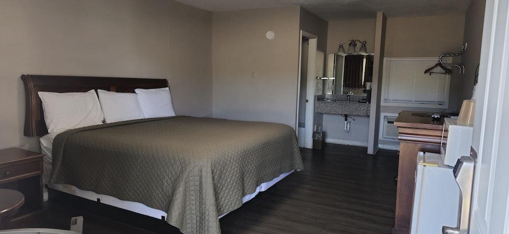 Sunrise Inn photo 12