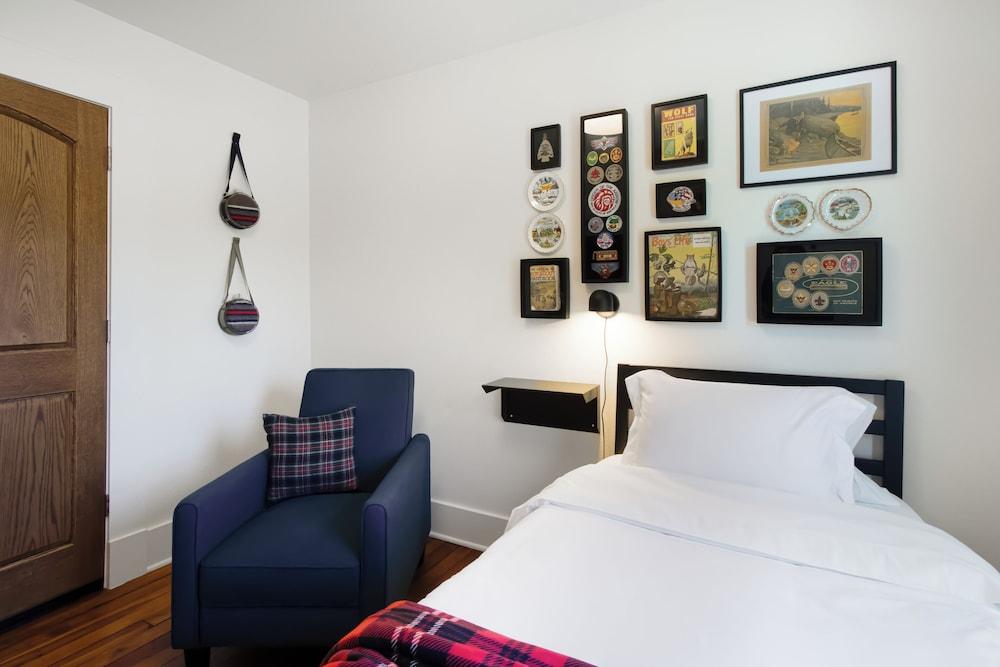 The Commercial Hotel photo 20