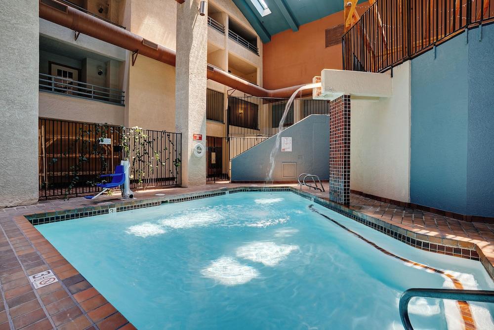 Lodge at Angel Fire Resort photo 6
