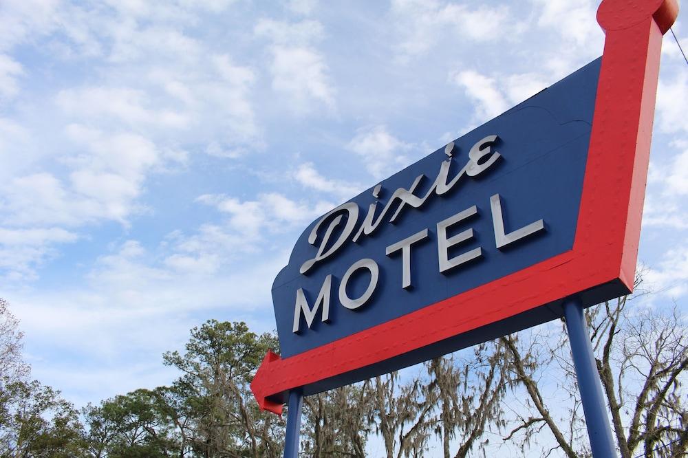 Dixie Motel - Hilliard photo 1