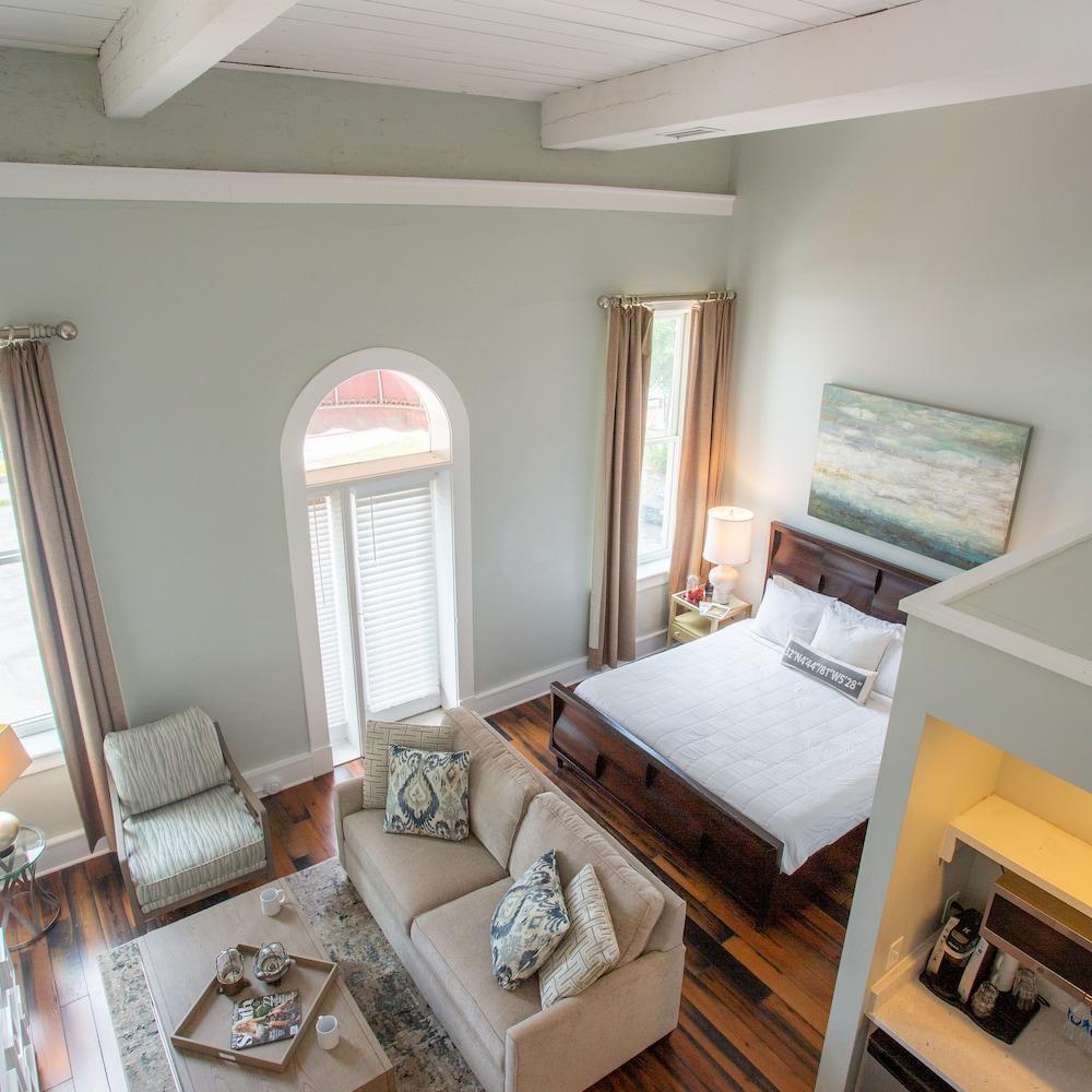 Olde Harbour Inn, Historic Inns of Savannah. photo 54