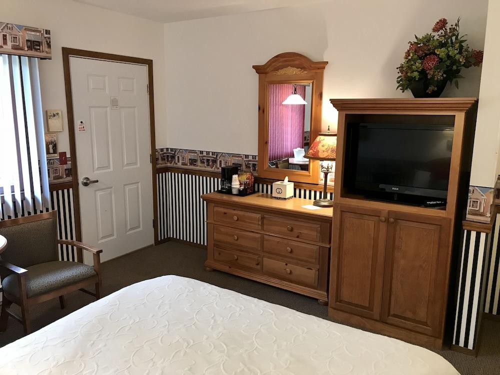 Main Street Motel photo 10