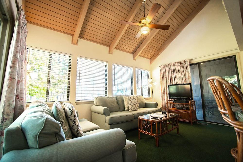 Sandcastle Cove Resort photo 7
