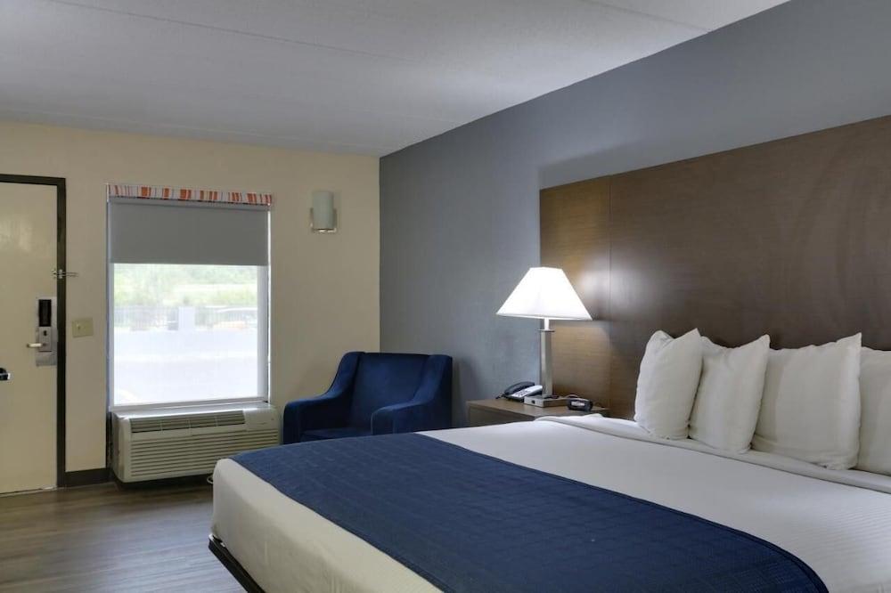 Baymont by Wyndham Ridgeland I-95 photo 14