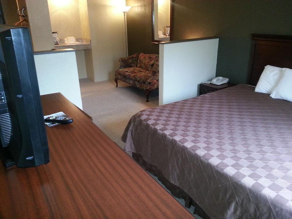 Americourt Hotel photo 29