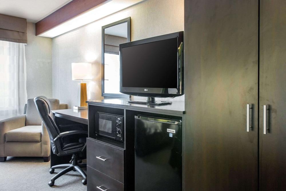 Sleep Inn & Suites Oregon - Toledo photo 20