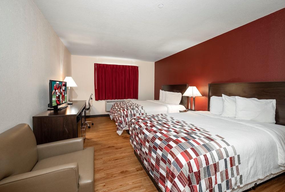 Red Roof Inn Hartselle photo 13