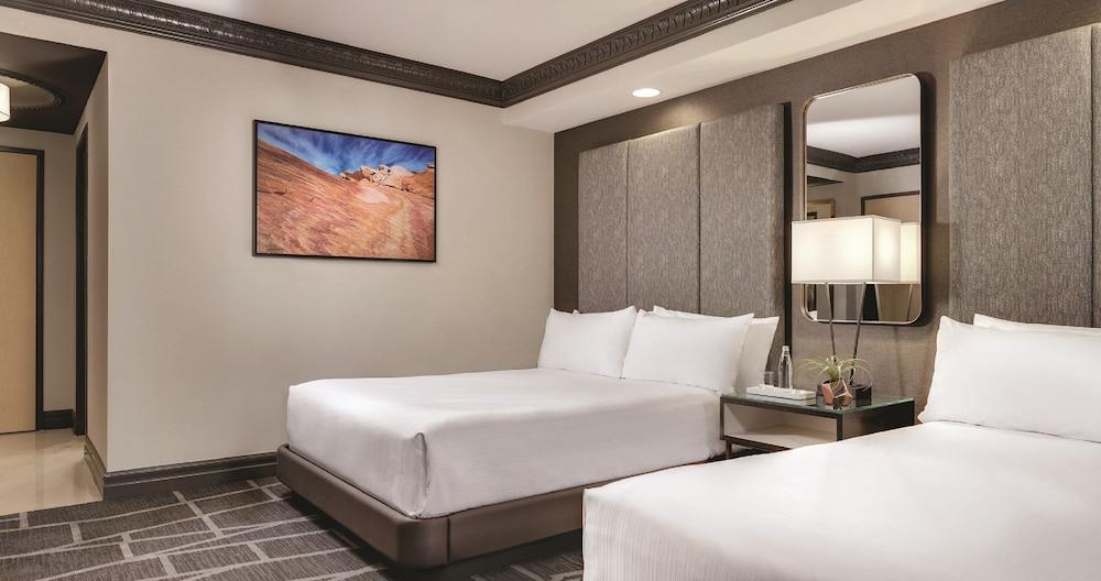 Luxor Hotel and Casino photo 19