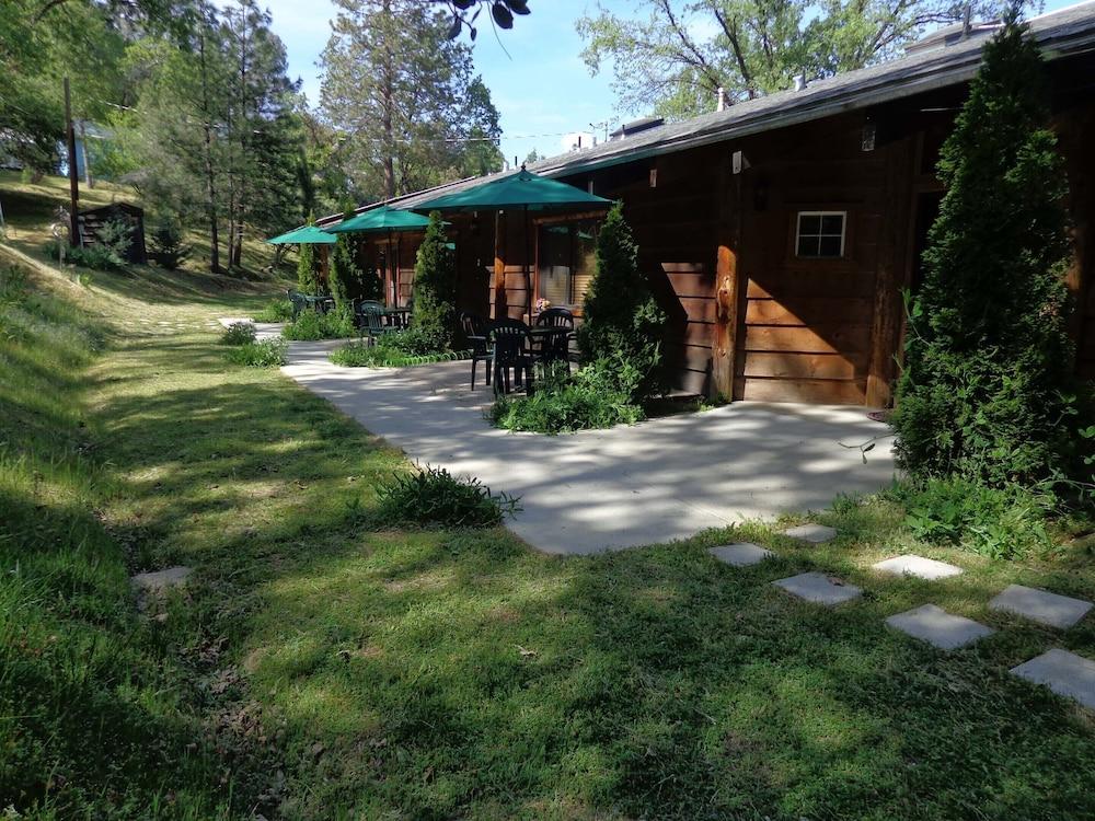 Evergreen Haus photo 43