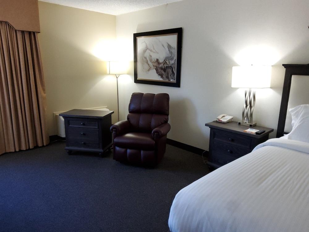Klopfenstein Inn and Suites photo 19