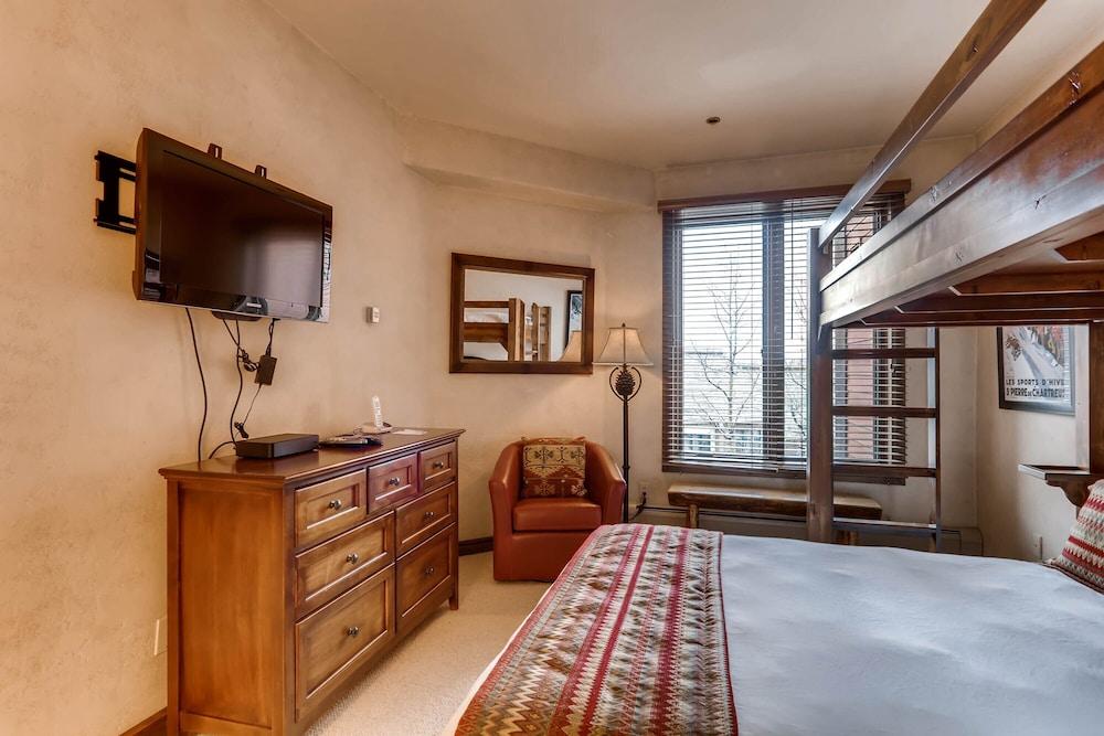 Highlands Area by East West Hospitality photo 9