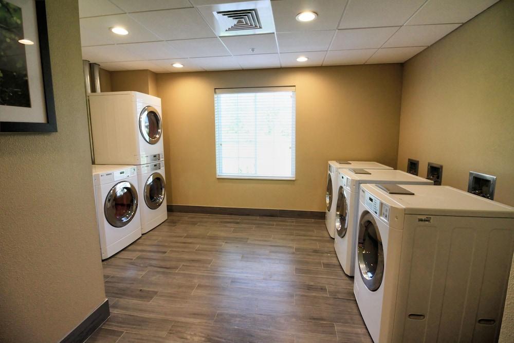 Candlewood Suites Memphis East by IHG photo 24