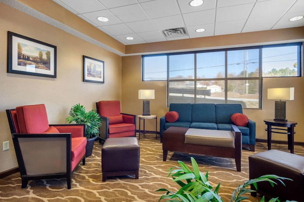 Comfort Inn & Suites LaGrange East photo 25