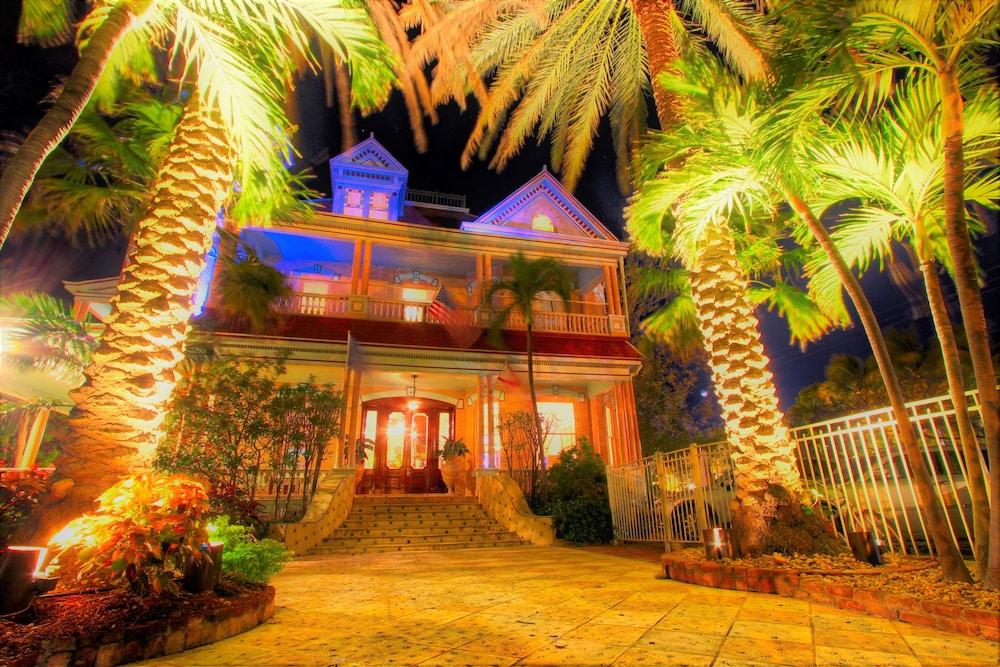 Southernmost House photo 68