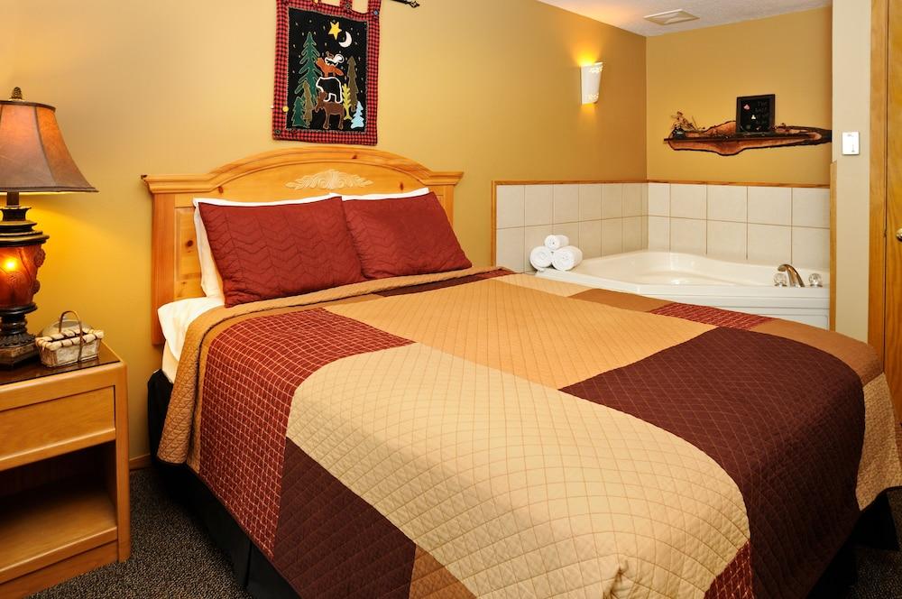 The Pointe Hotel and Suites photo 9