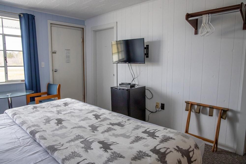 Isleview Motel and Cottages photo 45
