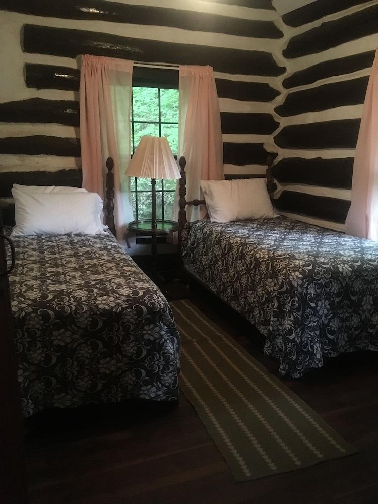 Wilderness Lodge photo 53