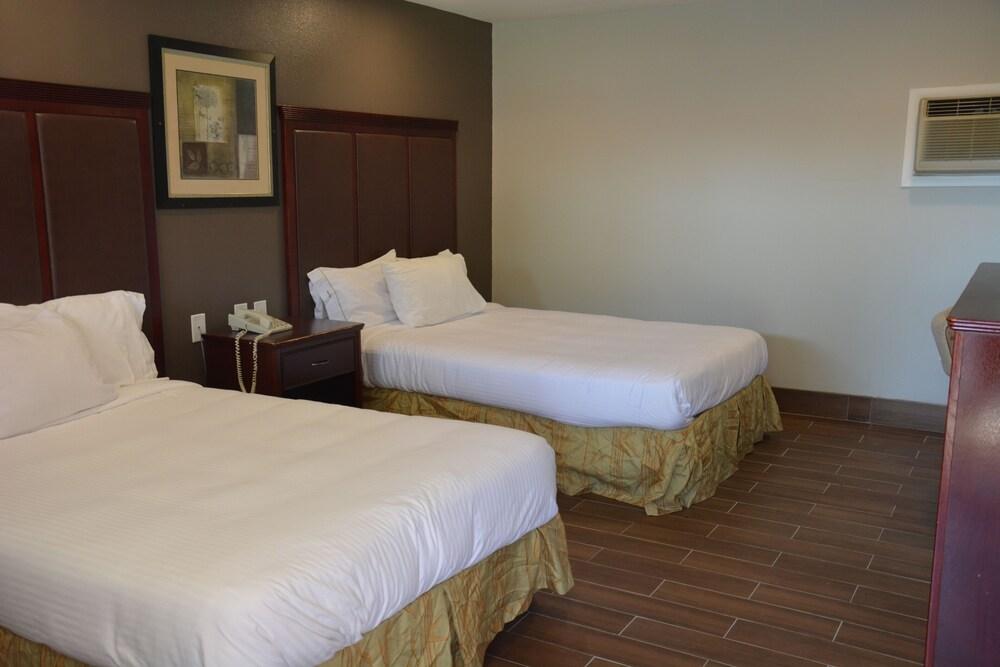 Economy Inn photo 3
