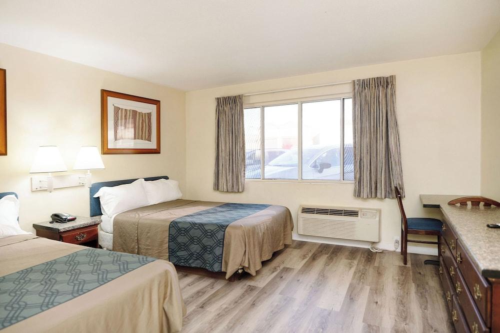 Central Phoenix Hotel photo 11