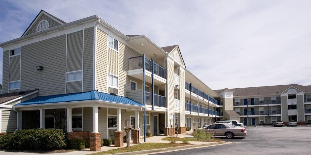 InTown Suites Extended Stay Jacksonville Fl- Atlantic Blvd photo 13