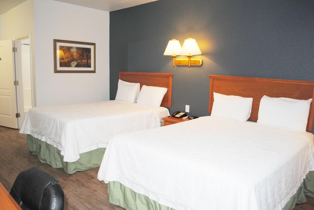 Bestway Inn photo 16
