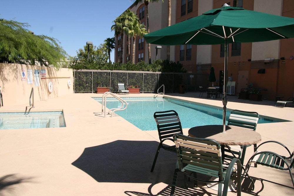 Hampton Inn Phoenix/Glendale/Peoria photo 19