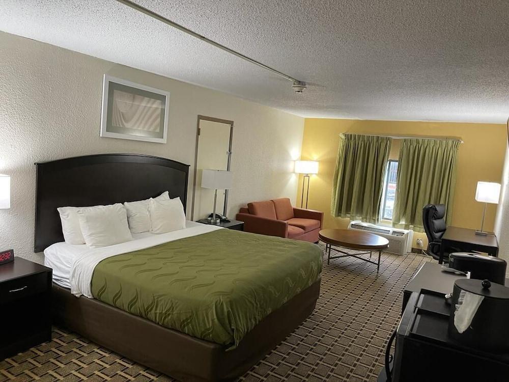 Quality Inn Vincennes photo 9