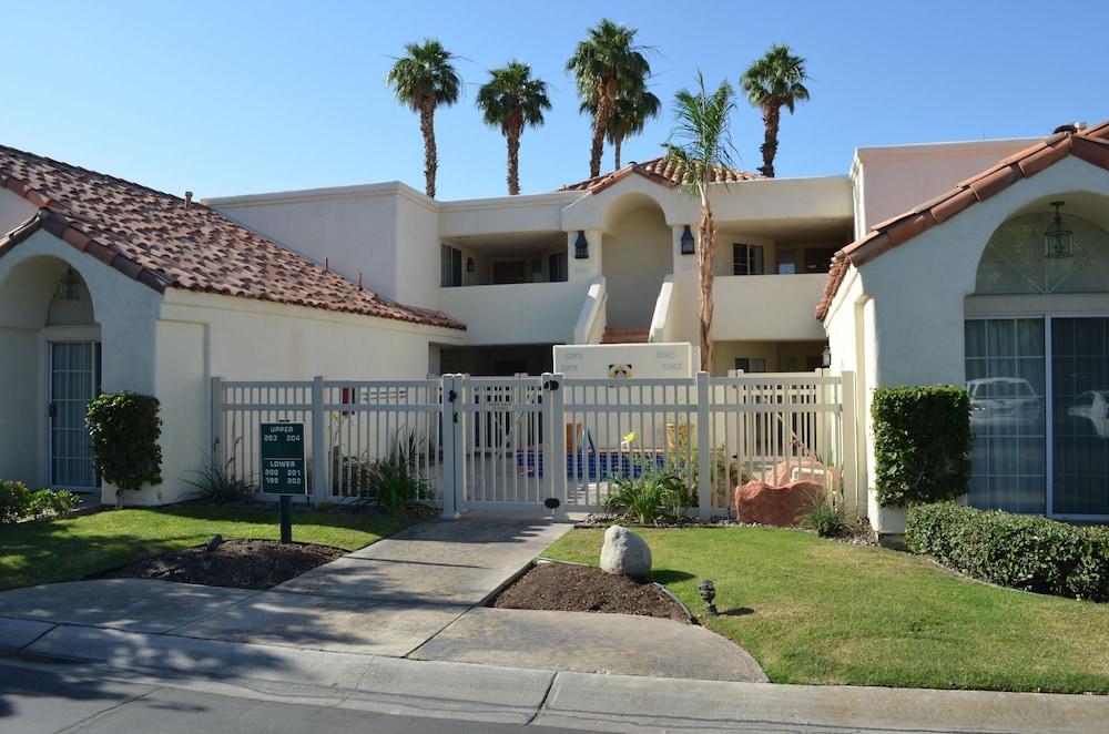 Desert Breezes Resort photo 51