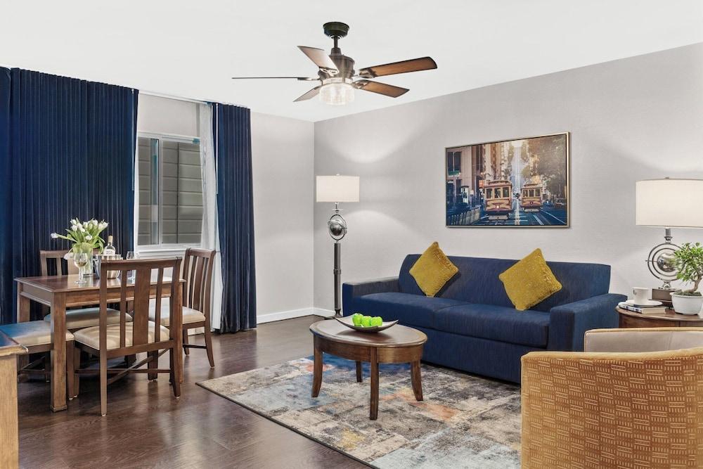 Suites At Fishermans Wharf photo 9