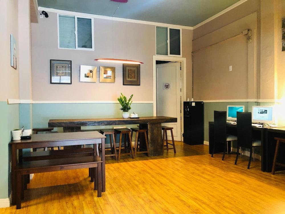 Melrose Hostel photo 25