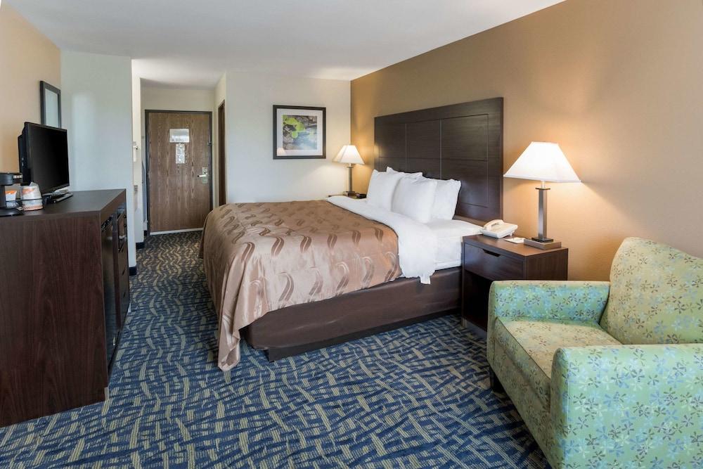 Quality Inn Rochelle photo 14