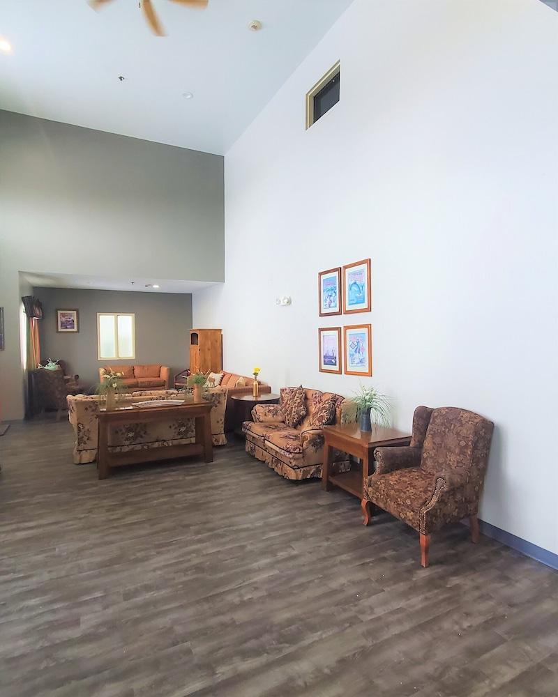 Quality Inn & Suites Pinedale photo 32