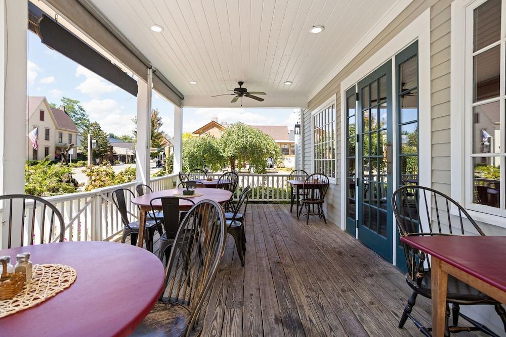 Artists Colony Inn photo 60